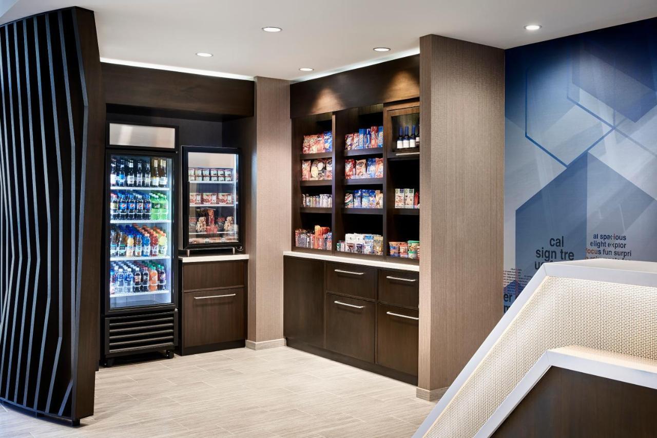 Springhill Suites By Marriott Springfield North Exteriör bild