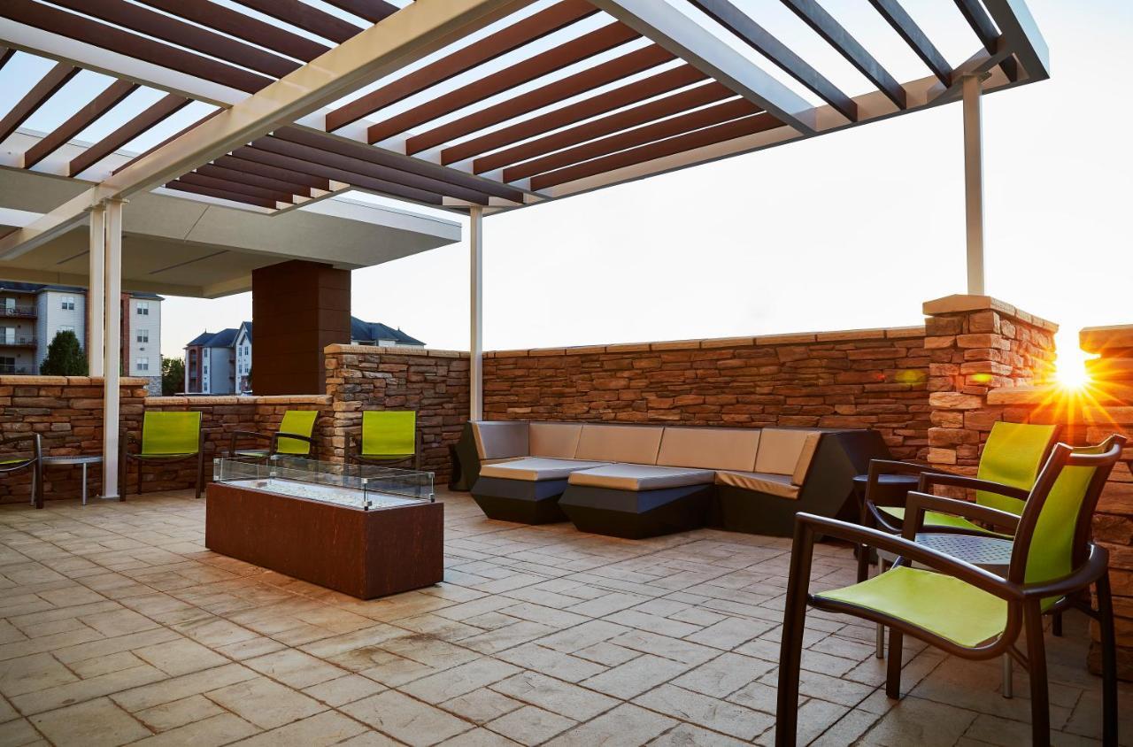 Springhill Suites By Marriott Springfield North Exteriör bild